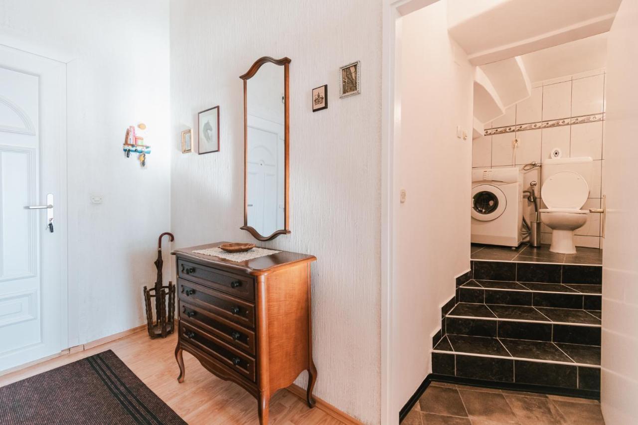 Arya Apartment Σίμπενικ Εξωτερικό φωτογραφία